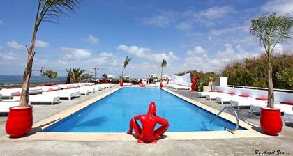 Hotel Des Arts Resort & Spa