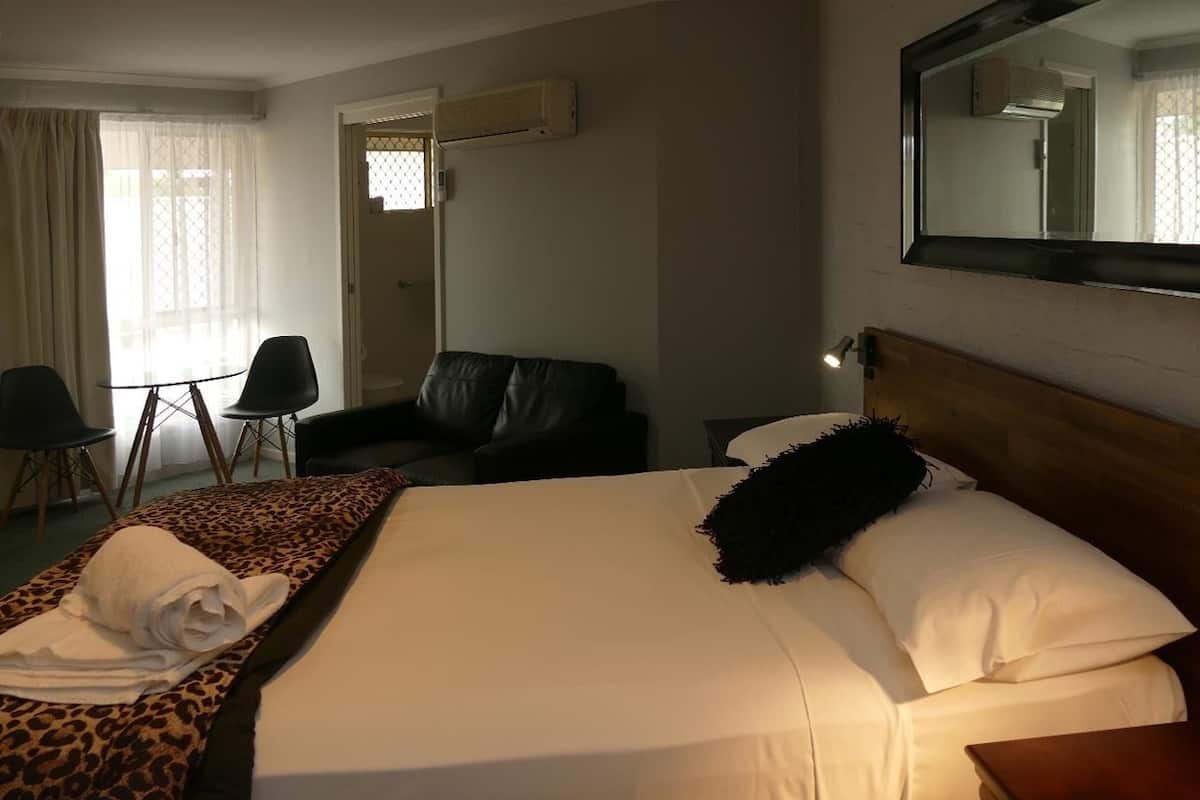 Premium Queen Spa