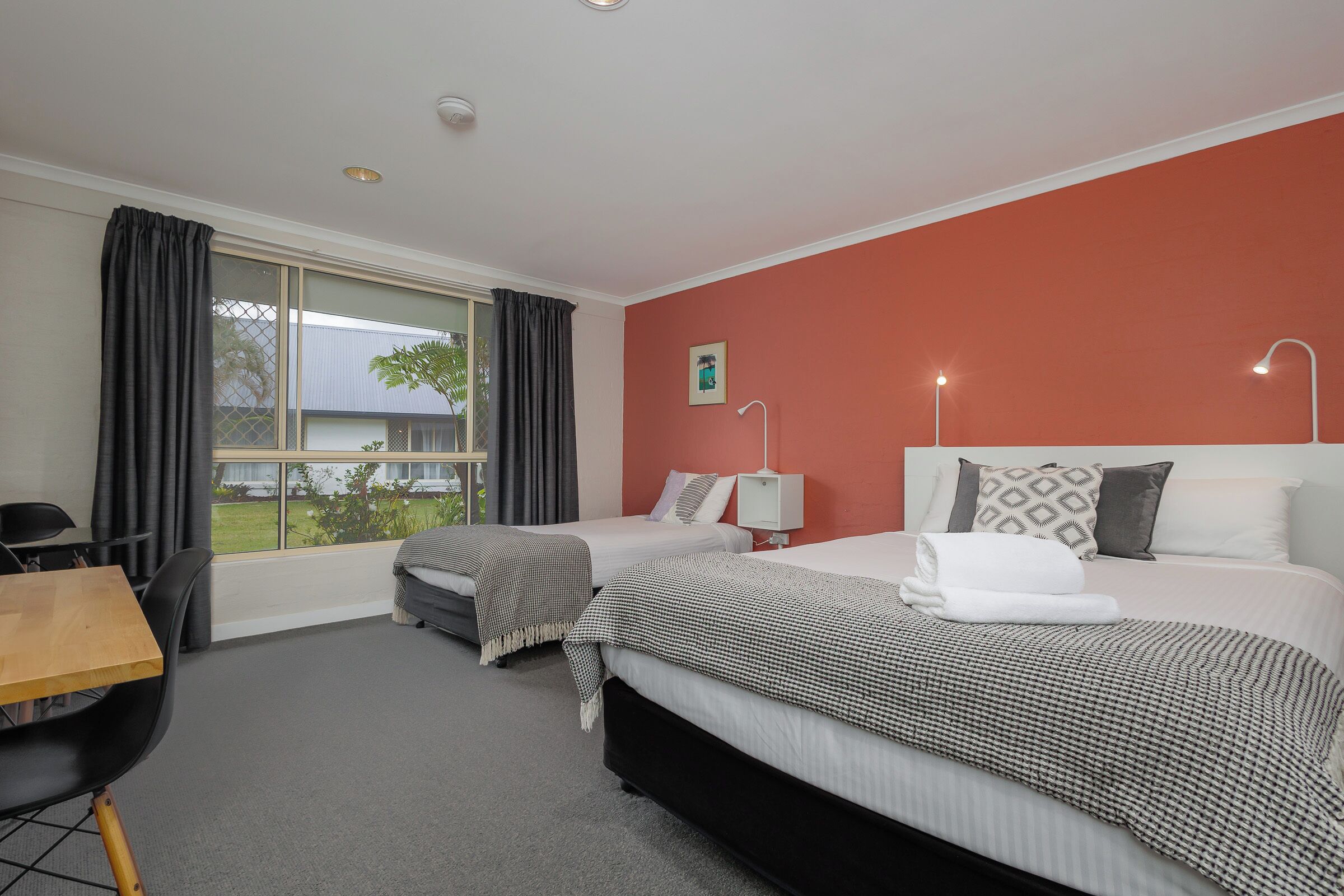 1 bedroom, minibar, individually decorated, individually furnished