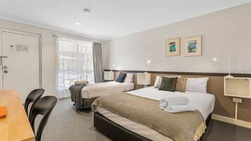 1 bedroom, minibar, individually decorated, individually furnished