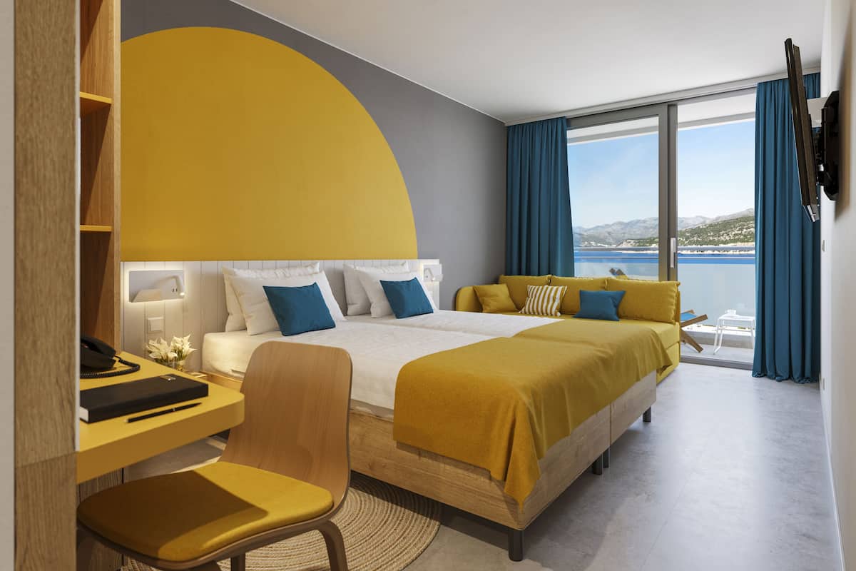 In-room safe, desk, cribs (surcharge), WiFi (free)