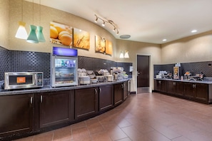 Free buffet breakfast 
