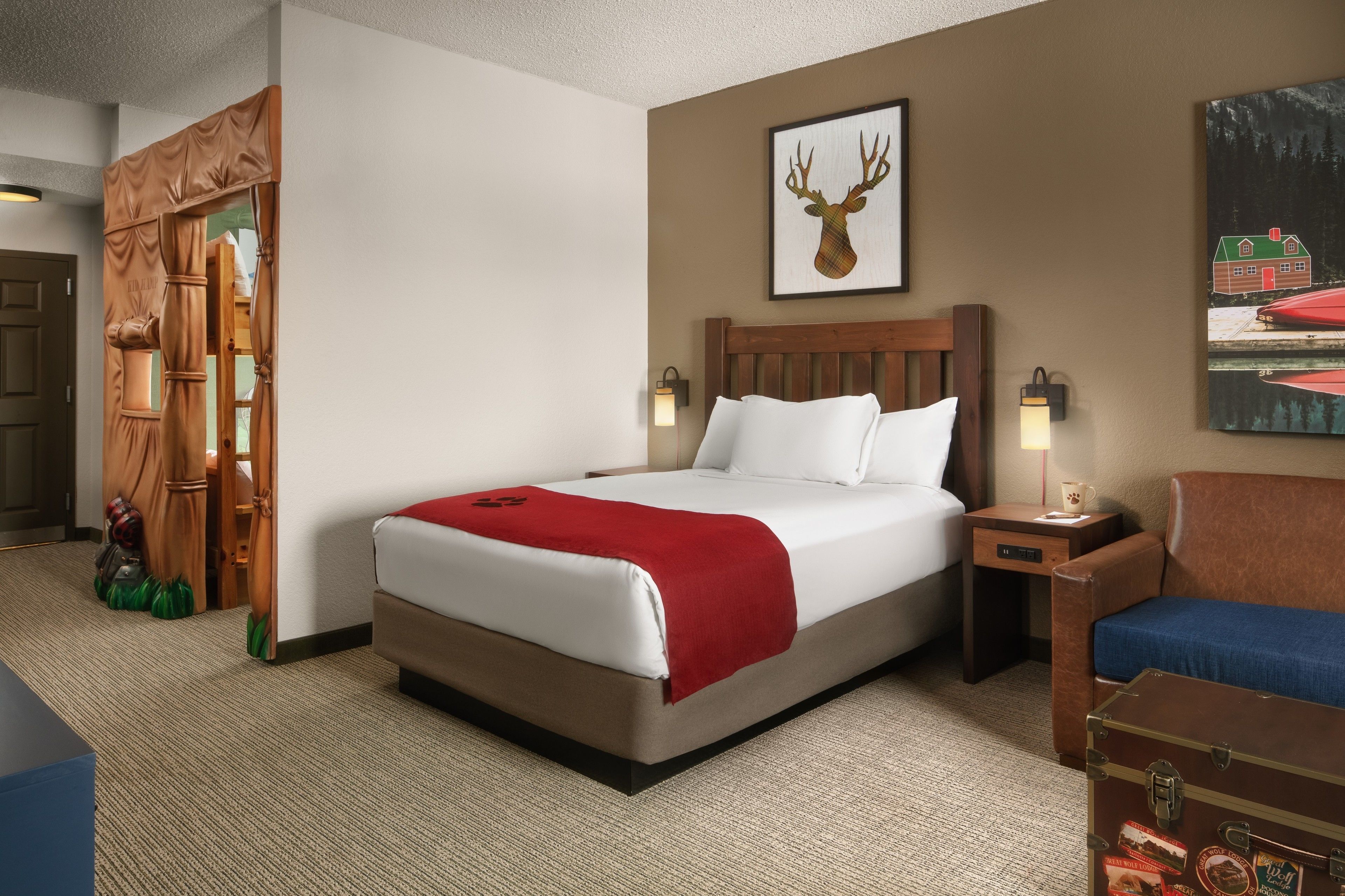 In-room safe, iron/ironing board, Internet, bed sheets