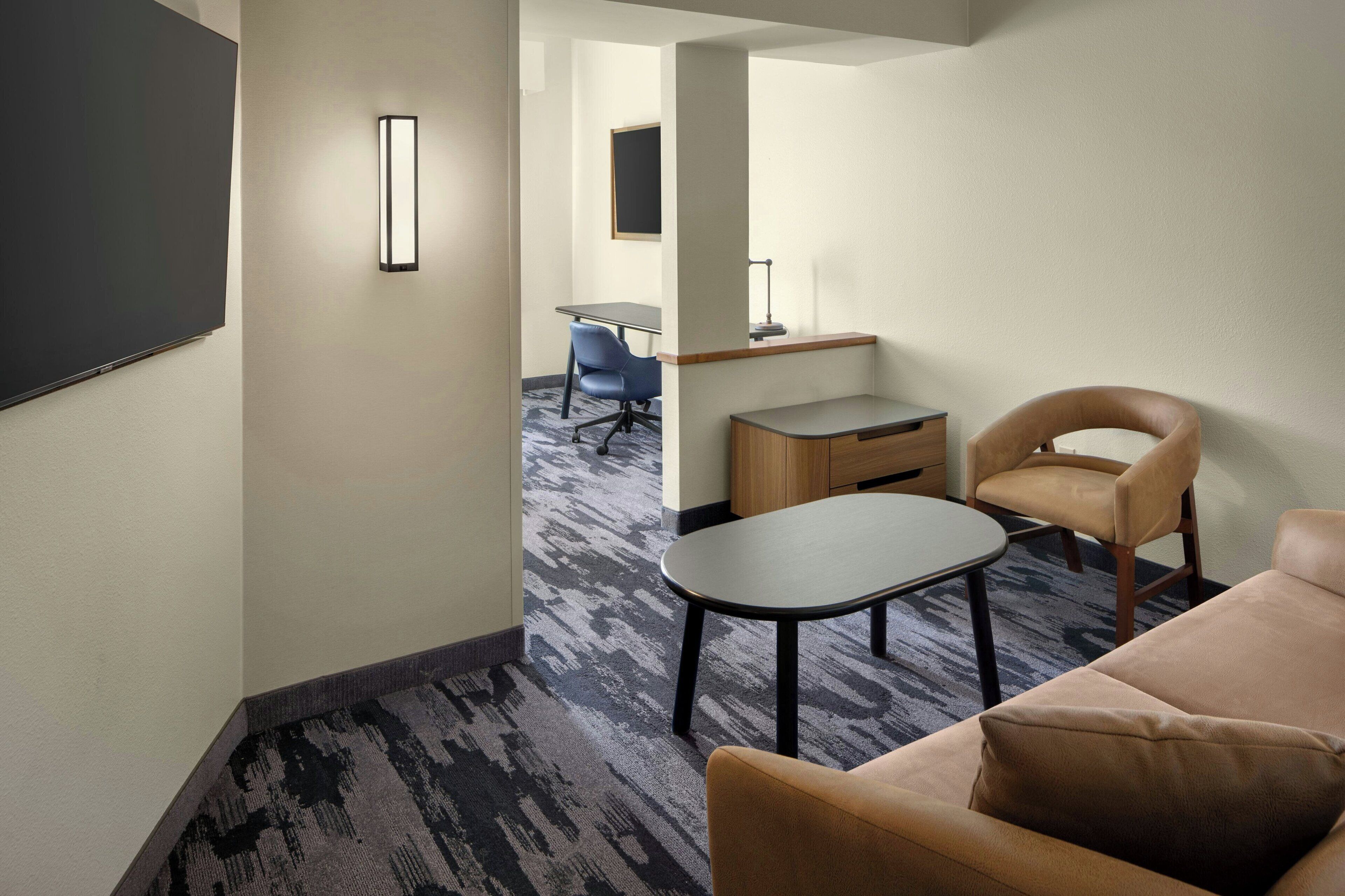 40-inch tv with cable channels, ipod dock