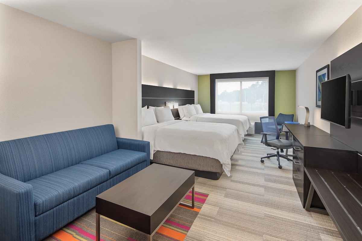 Suite, 2 Queen Beds | Premium bedding, in-room safe, desk, laptop workspace