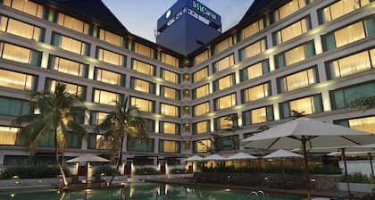 MiCasa All Suite Hotel