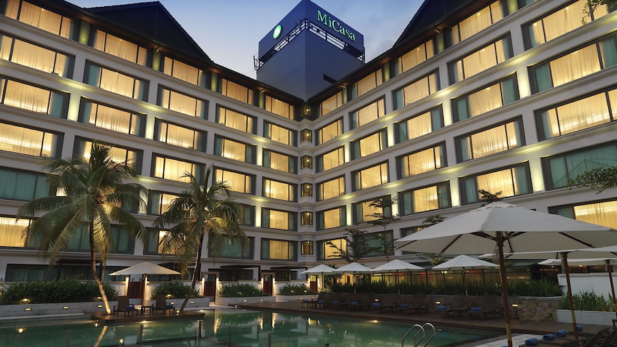 MiCasa All Suite Hotel