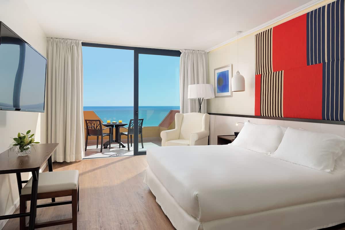 Bureau, rideaux occultants, Wi-Fi gratuit, draps fournis