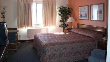 Standard Room, 1 King Bed | Desk, iron/ironing board, free WiFi, bed sheets