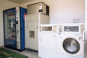 Laundry room - Sand Castle Inn (Seaside)
