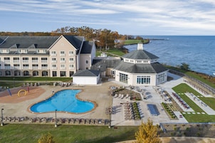Indoor pool, seasonal outdoor pool