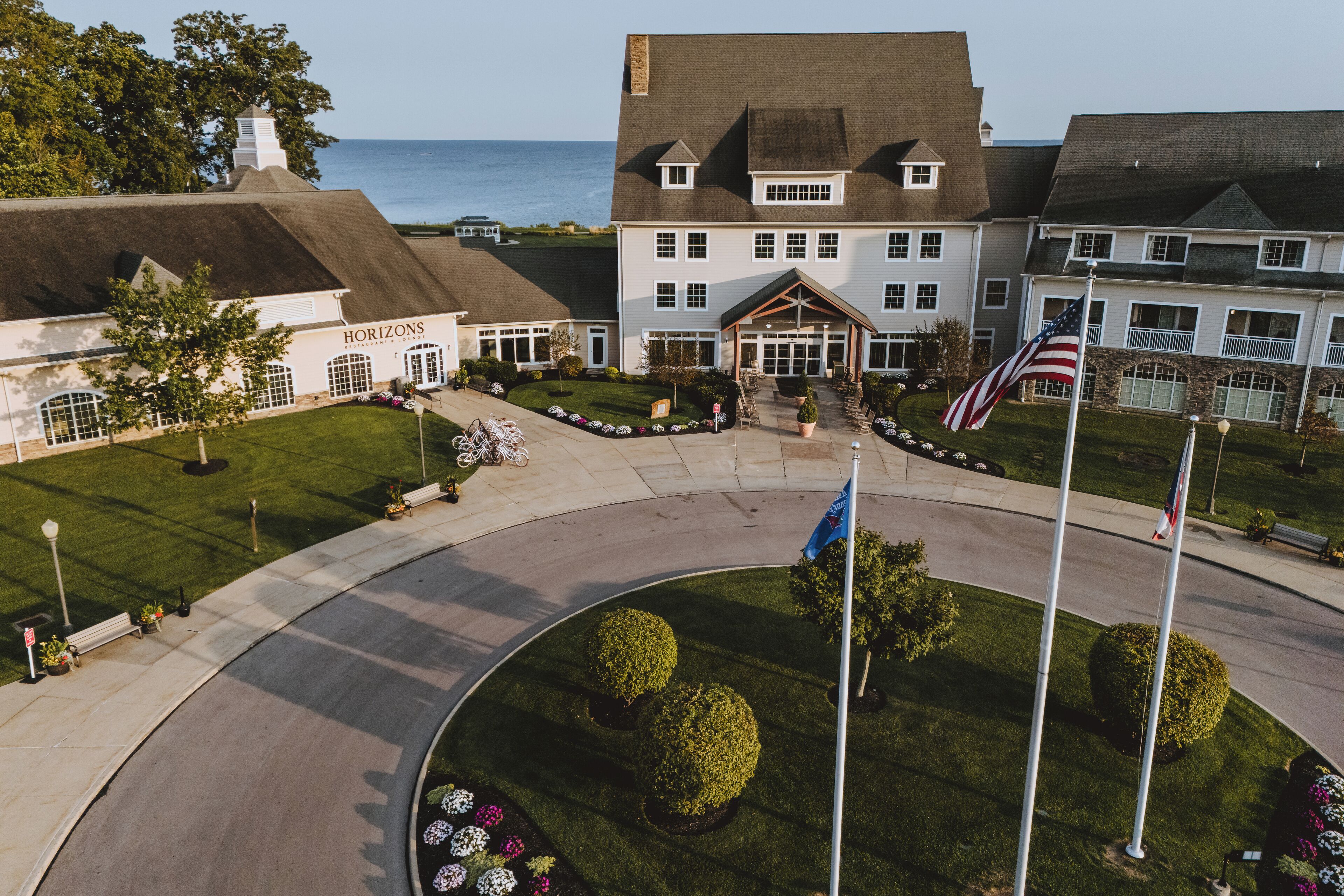 Vista frontal de la propiedad