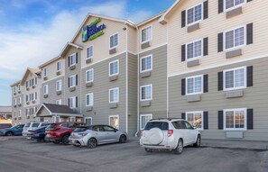 Exterior - Extended Stay America Select Suites - Omaha - Southwest (Omaha)