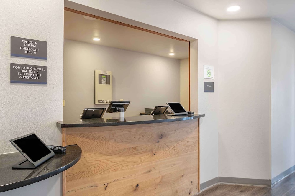Extended Stay America Select Suites - Omaha - Southwest