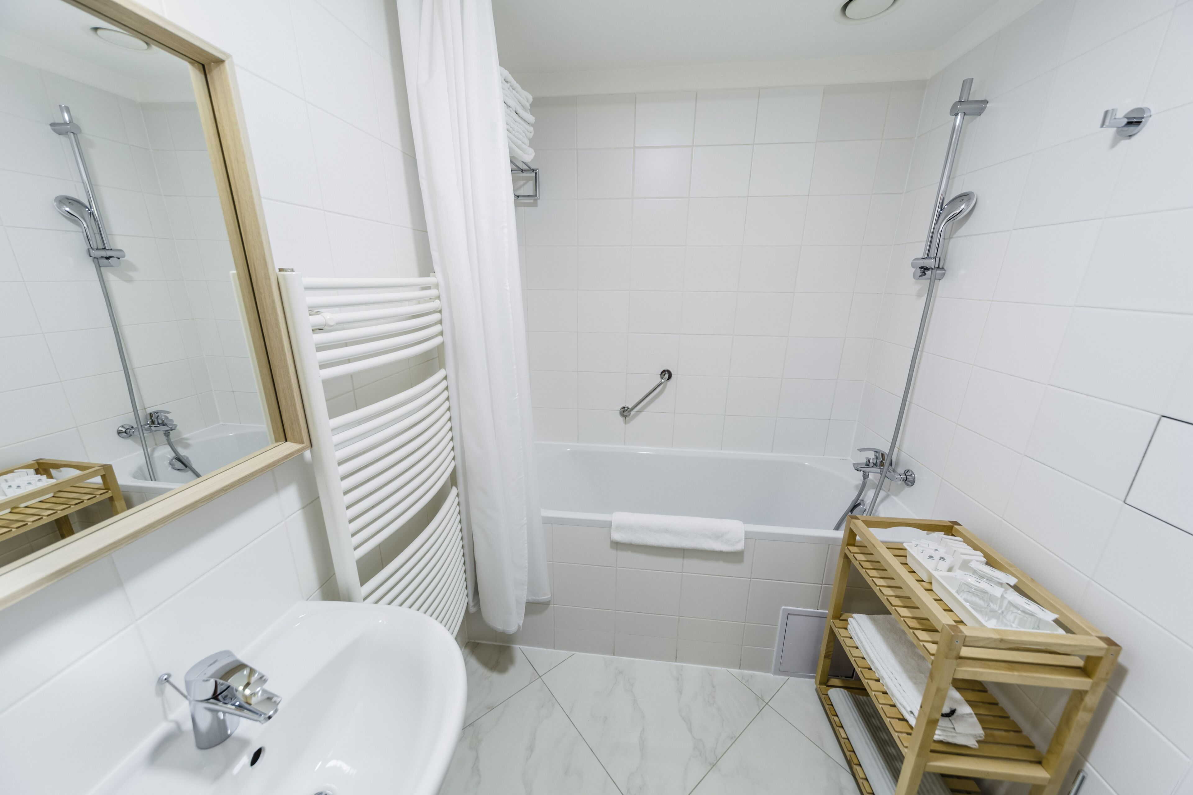 standard triple room | bathroom | free toiletries, hair dryer, towels, soap