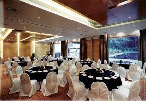 قاعة الولائم والاحتفالات