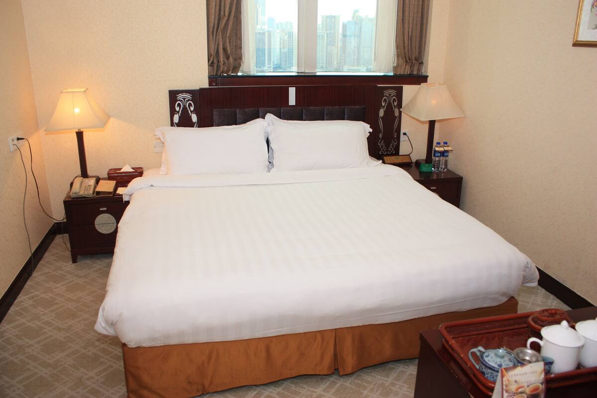 Minibar, desk, blackout curtains, free WiFi