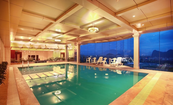 Indoor pool, a lap pool, sun loungers