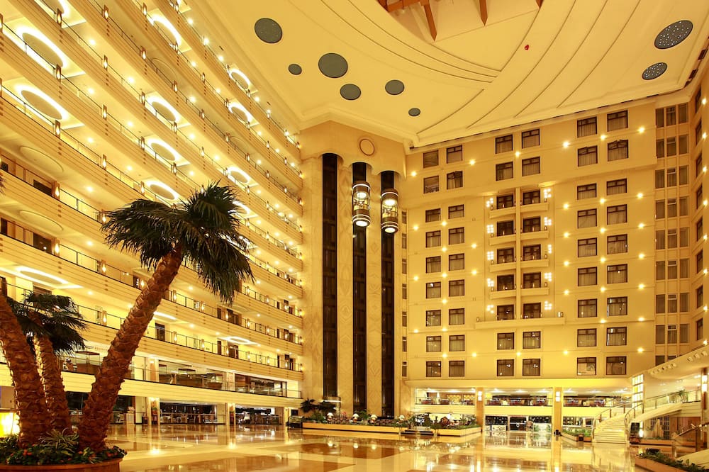 Guilin Lijiang Waterfall Hotel