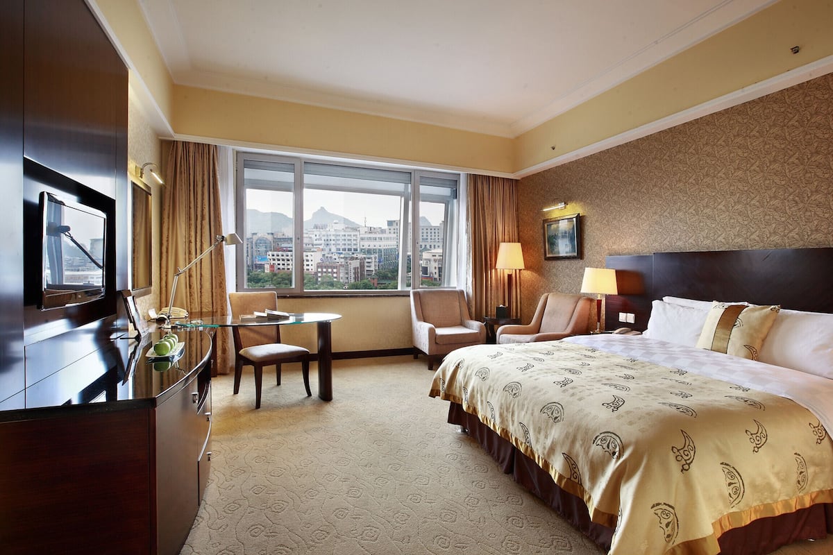 Biancheria da letto di alta qualità, copriletto in piuma, minibar