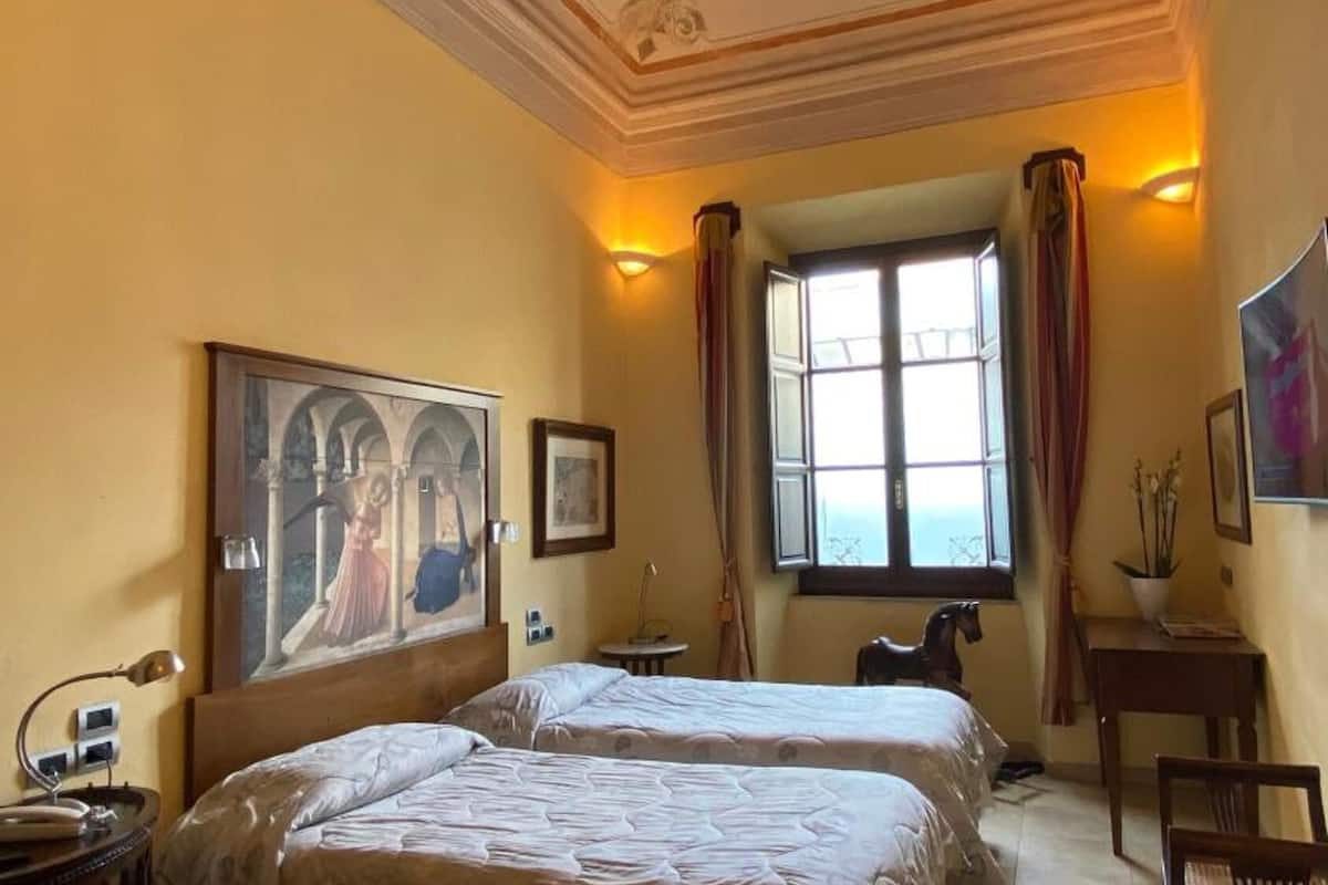 minibar, in-room safe, desk, blackout curtains