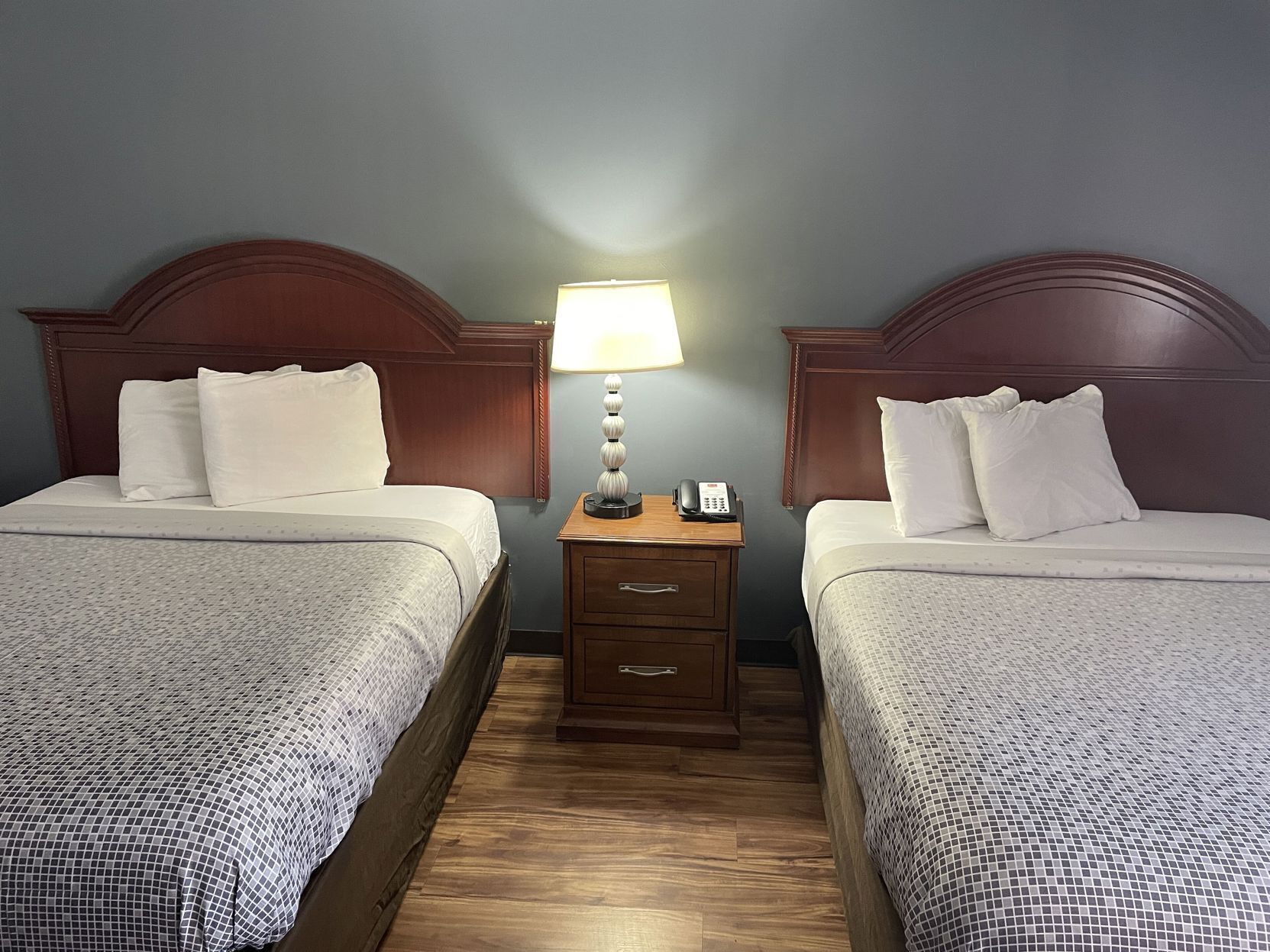 1 bedroom, premium bedding, down comforters, pillowtop beds