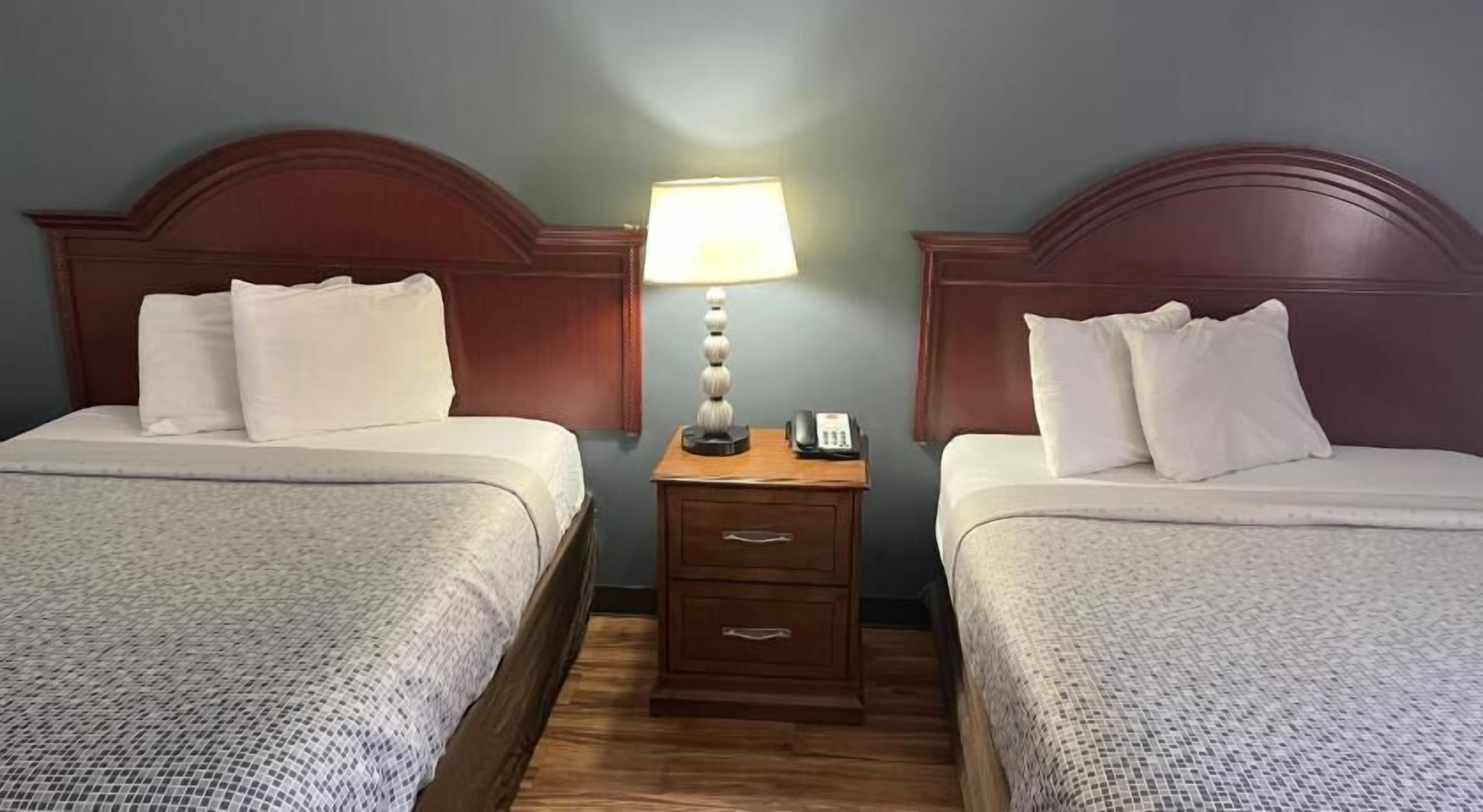 1 bedroom, premium bedding, down comforters, pillowtop beds