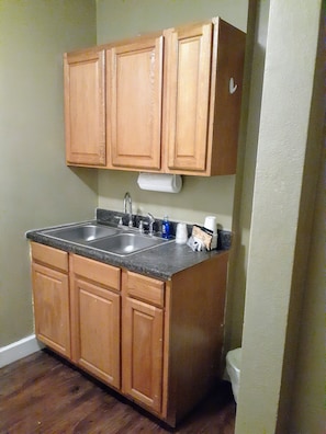 Premium Suite | Private kitchenette - Tioga Extended Stay Hotel (Chanute)