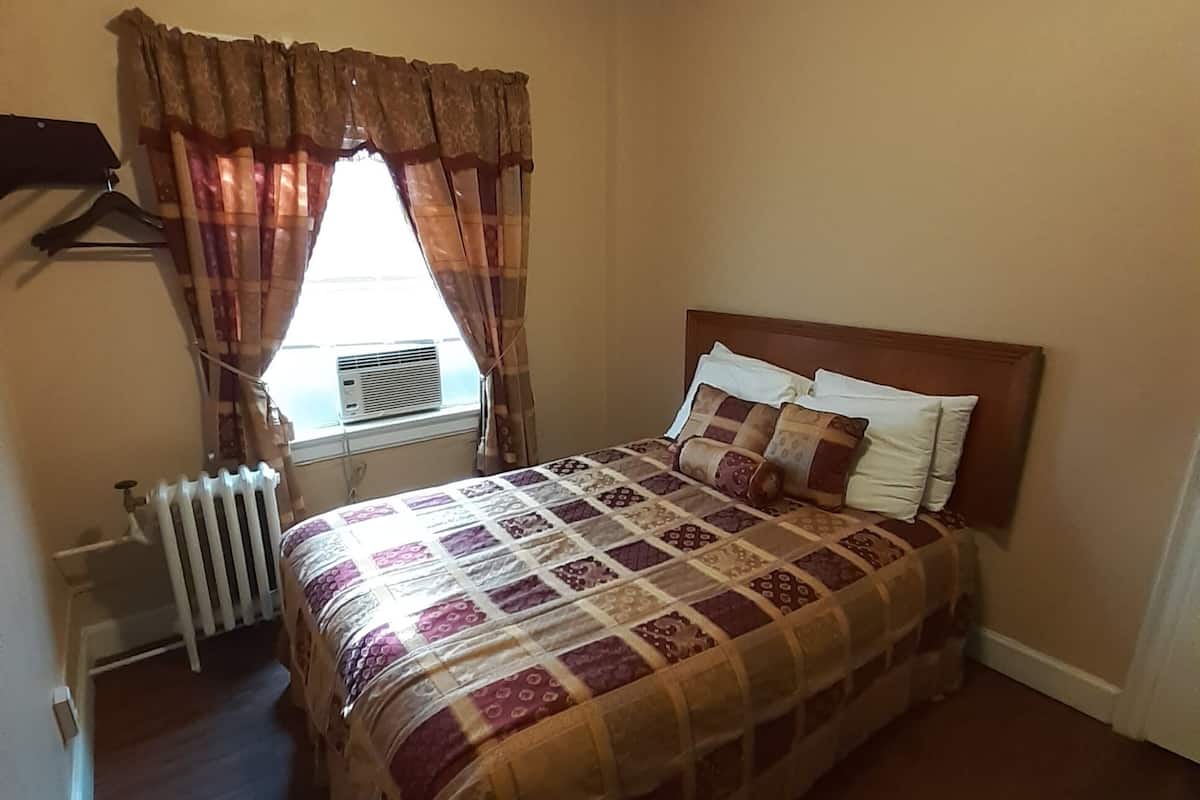 Pillow-top beds, iron/ironing board, free WiFi, bed sheets