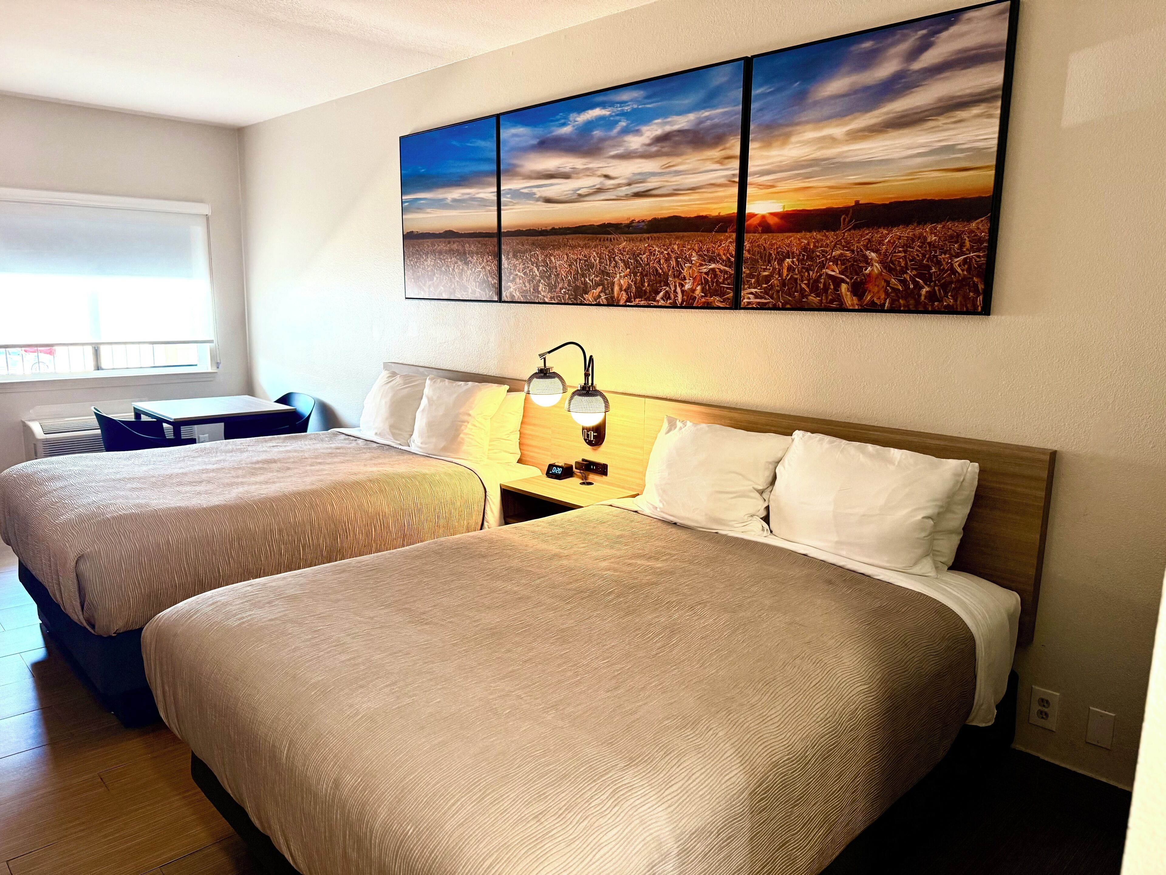 Standardzimmer, 2 Queen-Betten, Nichtraucher | Zimmersafe, Schreibtisch, Bügeleisen/Bügelbrett