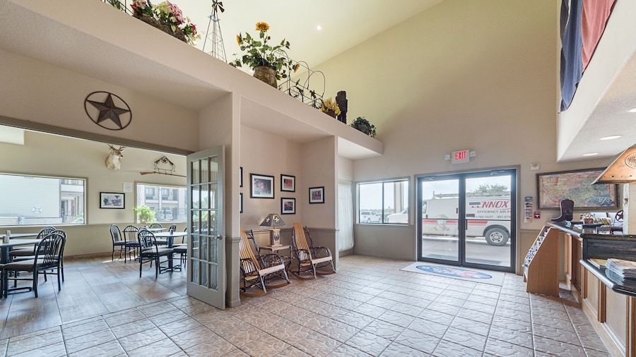 Lone Star Inn & Suites