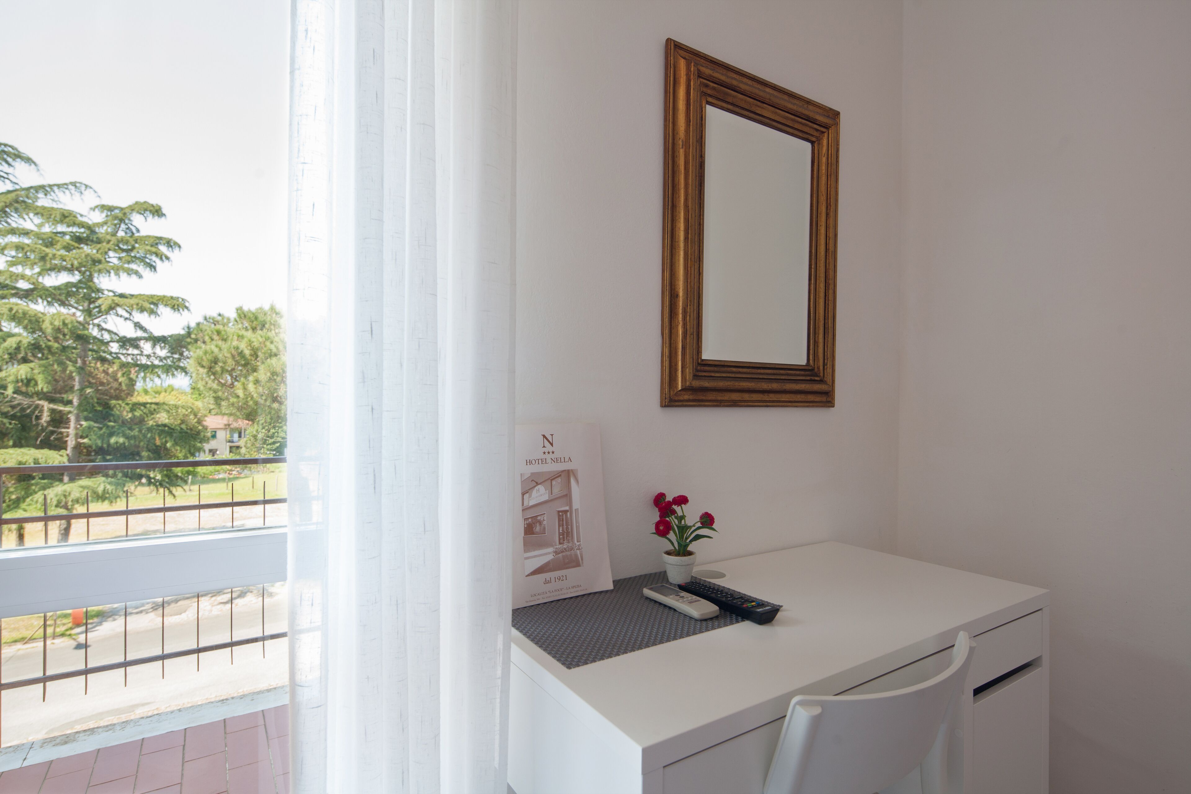 standard triple room | 1 bedroom, in-room safe, desk, blackout curtains