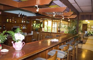 酒吧（店内）