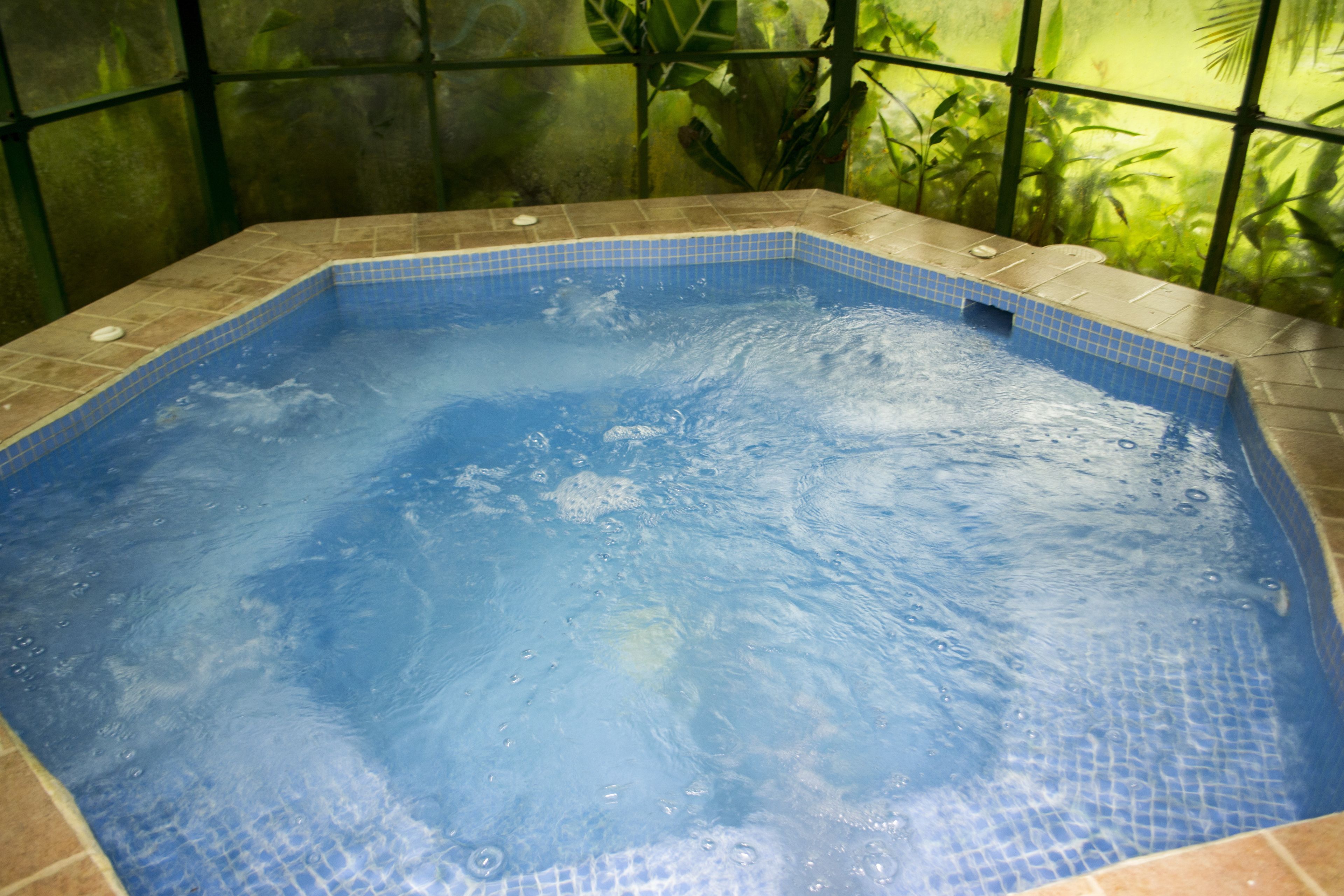 Indoor spa tub