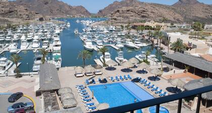 Marinaterra Hotel & Spa