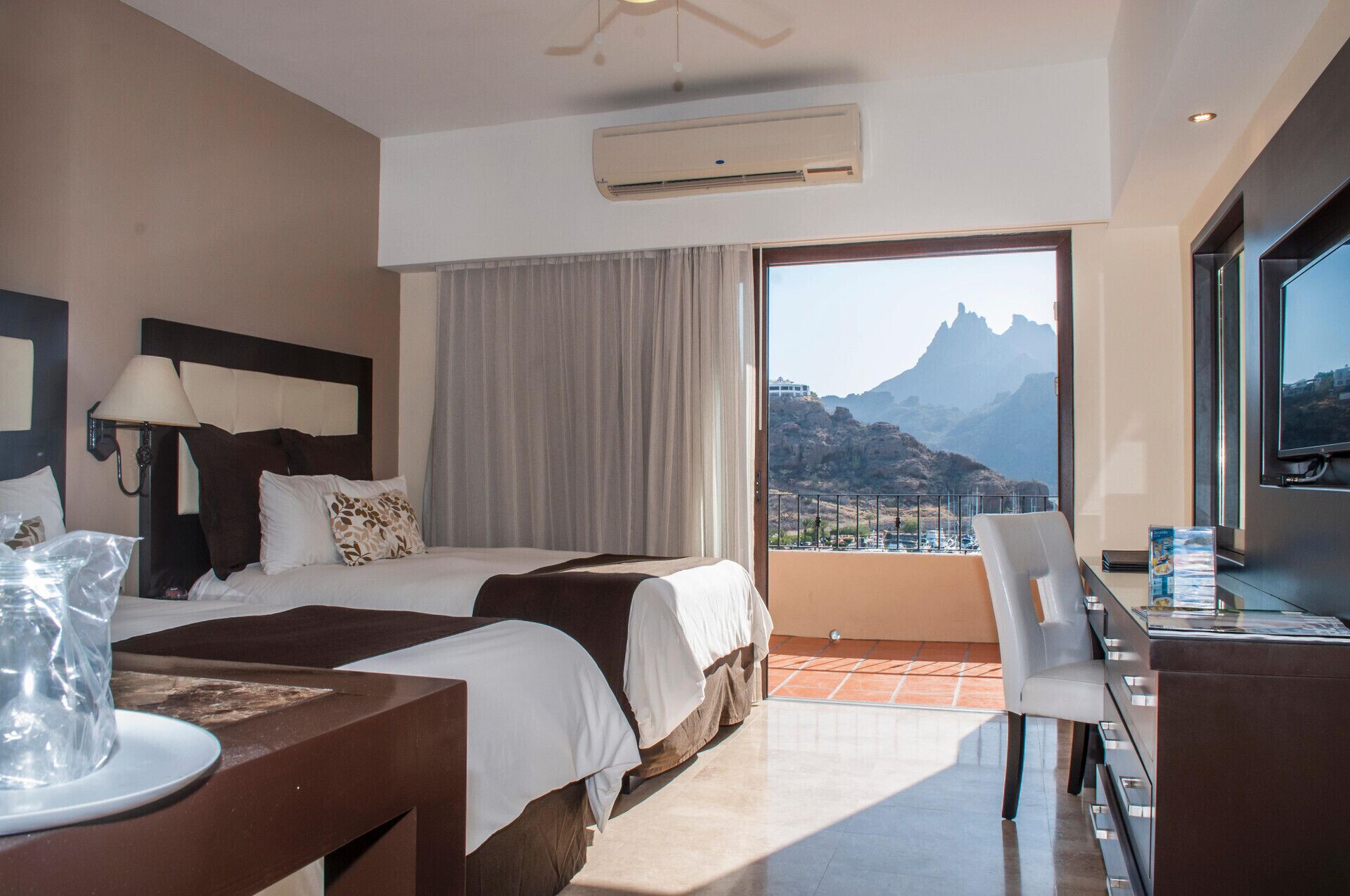 In-room safe, iron/ironing board, free WiFi, bed sheets