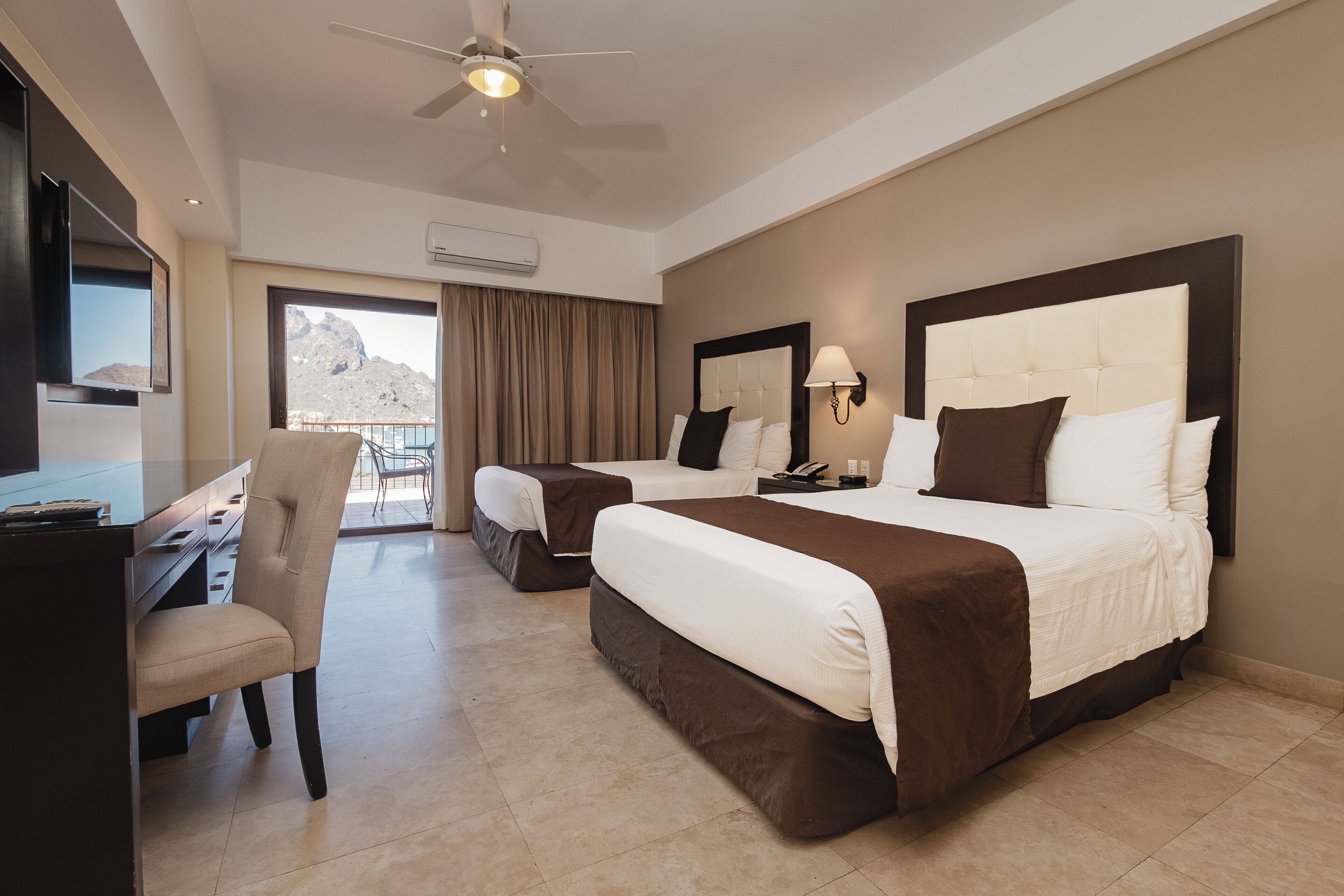 Deluxe Double Room | In-room safe, iron/ironing board, free WiFi, bed sheets