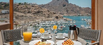 Marinaterra Hotel & Spa