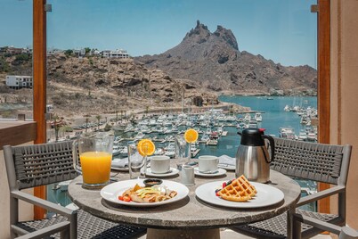 Marinaterra Hotel & Spa