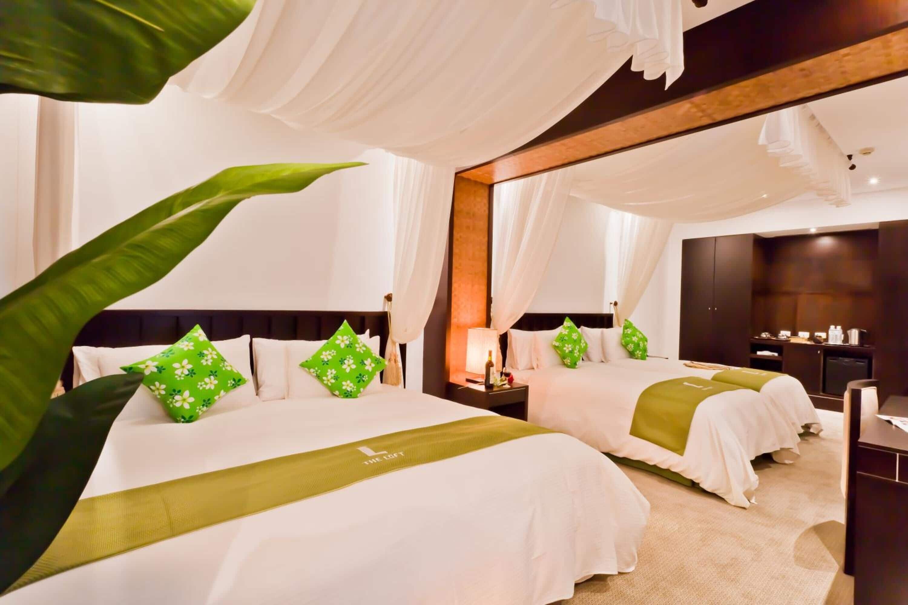 Minibar, in-room safe, desk, blackout drapes