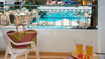 Superior Room, Pool View