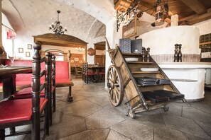 Dining - Posthotel Holiday Villa Arosa (Arosa)
