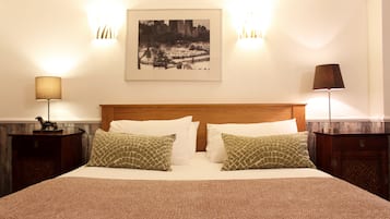 Suite | Minibar, wifi gratis, ropa de cama y despertador