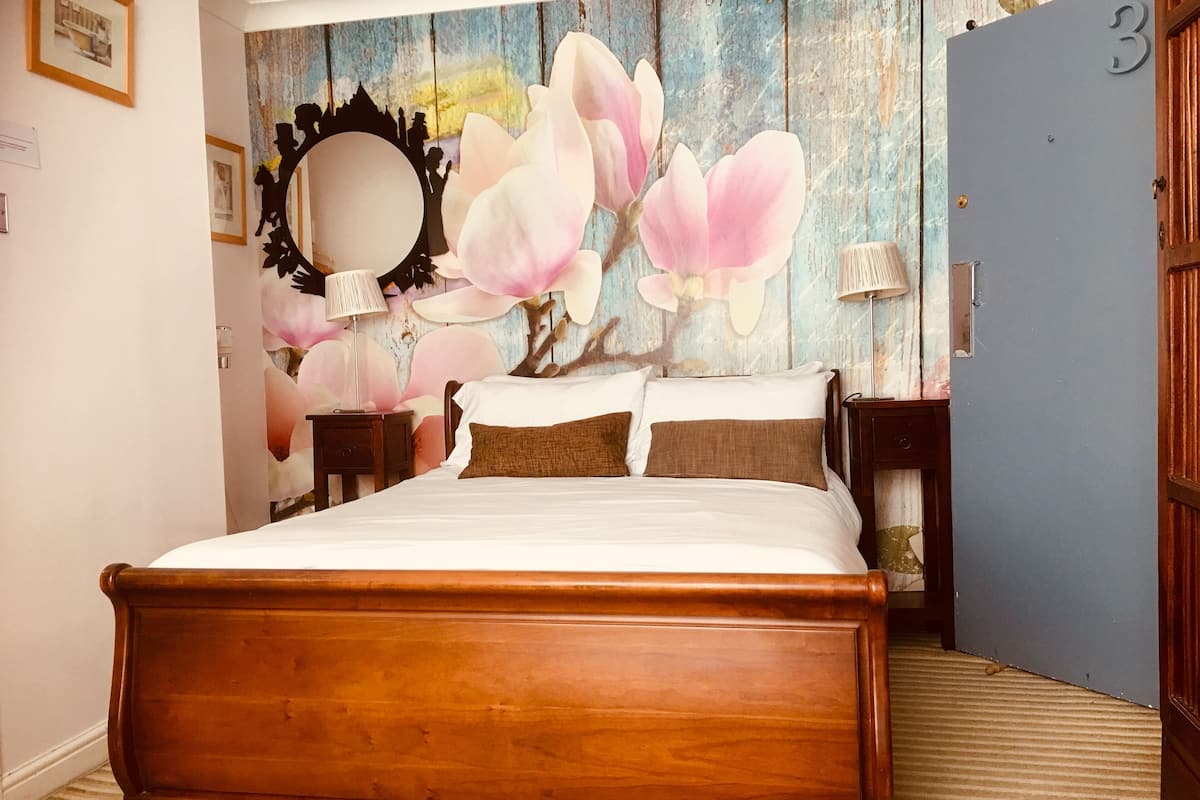 1 bedroom, minibar, free WiFi, bed sheets