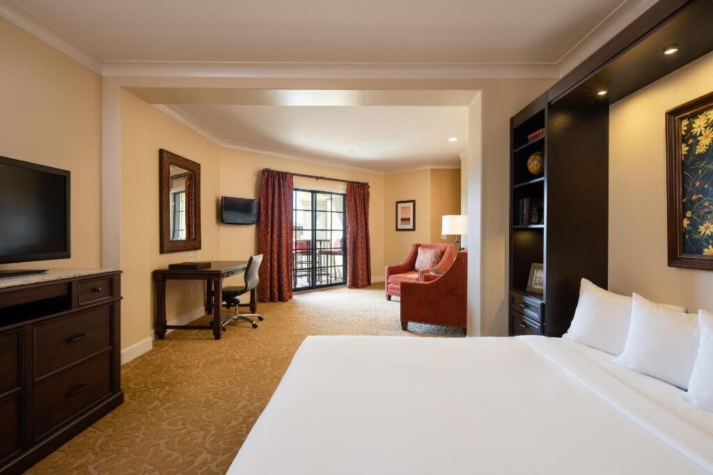 Premium bedding, down comforters, pillowtop beds, in-room safe
