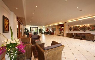 로비 좌석 공간