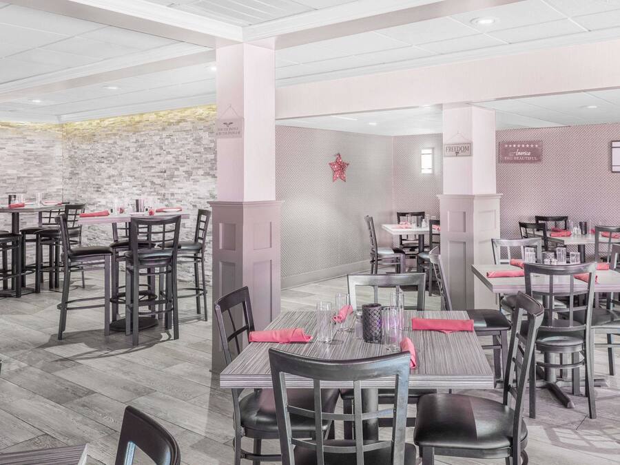 Déjeuner servi tous les jours en supplément