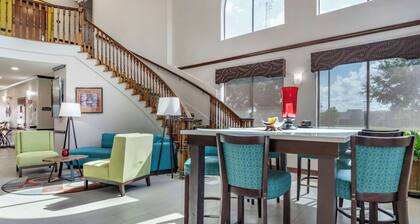 Best Western Plus Victoria Inn & Suites