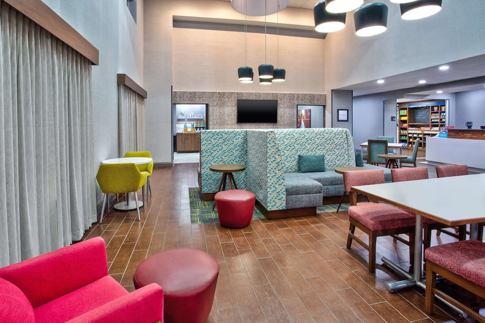 Hampton Inn & Suites - Cape Coral/Fort Myers Area, FL