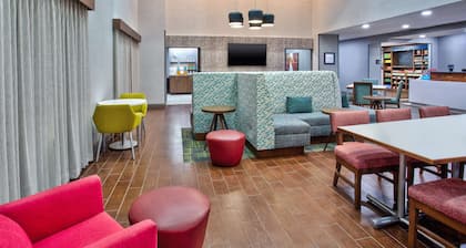 Hampton Inn & Suites - Cape Coral/Fort Myers Area, FL